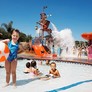 3* Hotel Howard Johnson By Wyndham & Water Playground