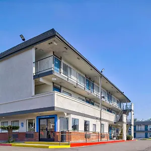 2* Hotel 6-anaheim, Ca - Fullerton East